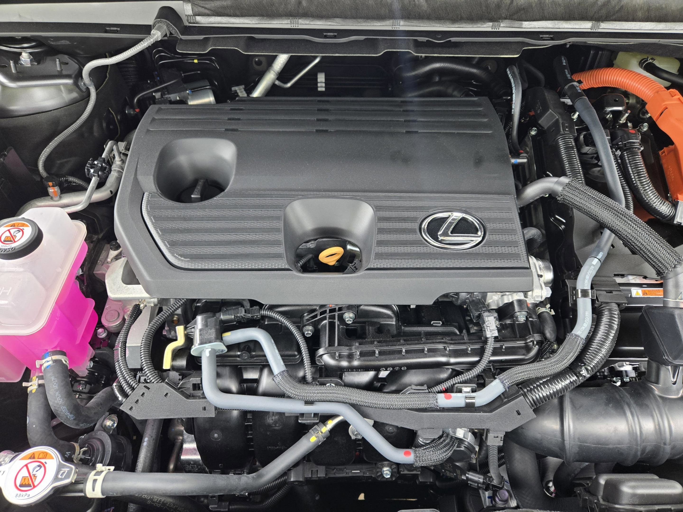New 2026 Lexus RX 350h AWD/4WD image 18