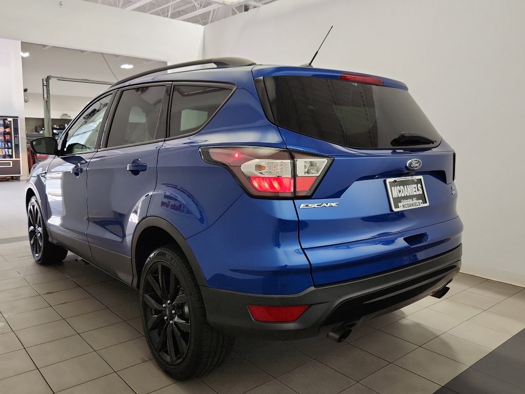 Used 2018 Ford Escape SE w/ SE Sport Appearance Package AWD/4WD image 5