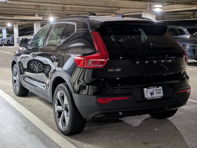New 2026 Volvo XC40 B4 Core w/ Protection Package FWD image 5