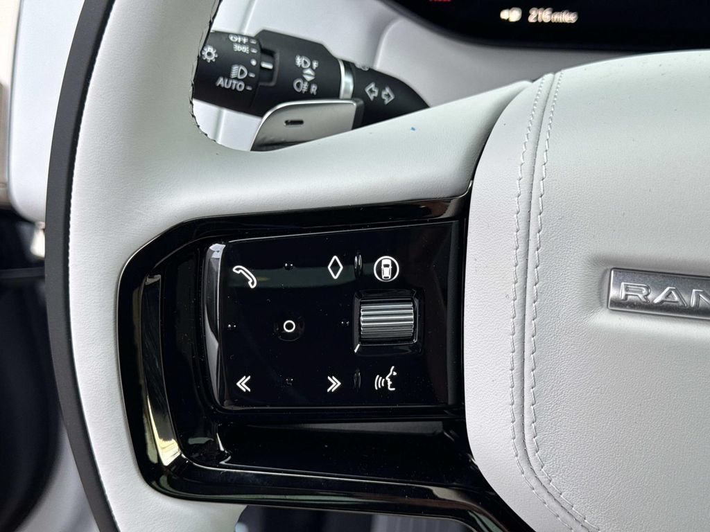 New 2026 Land Rover Range Rover Sport Dynamic SE AWD/4WD image 30