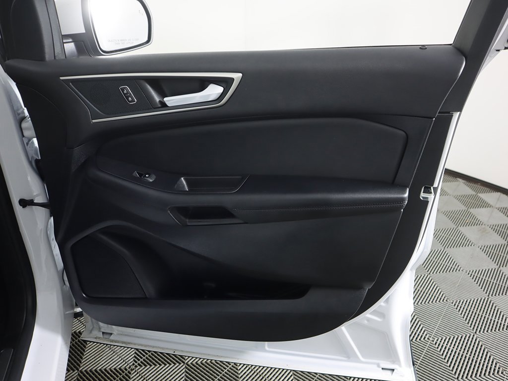 Used 2024 Ford Edge SEL image 22