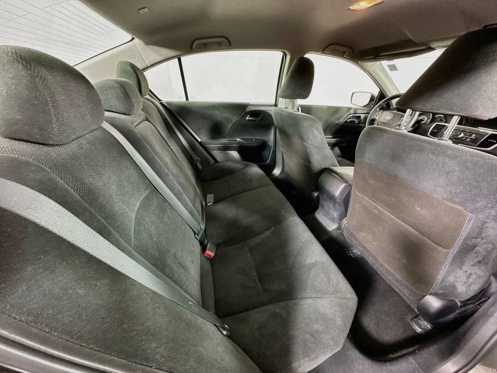 Used 2013 Honda Accord LX image 24