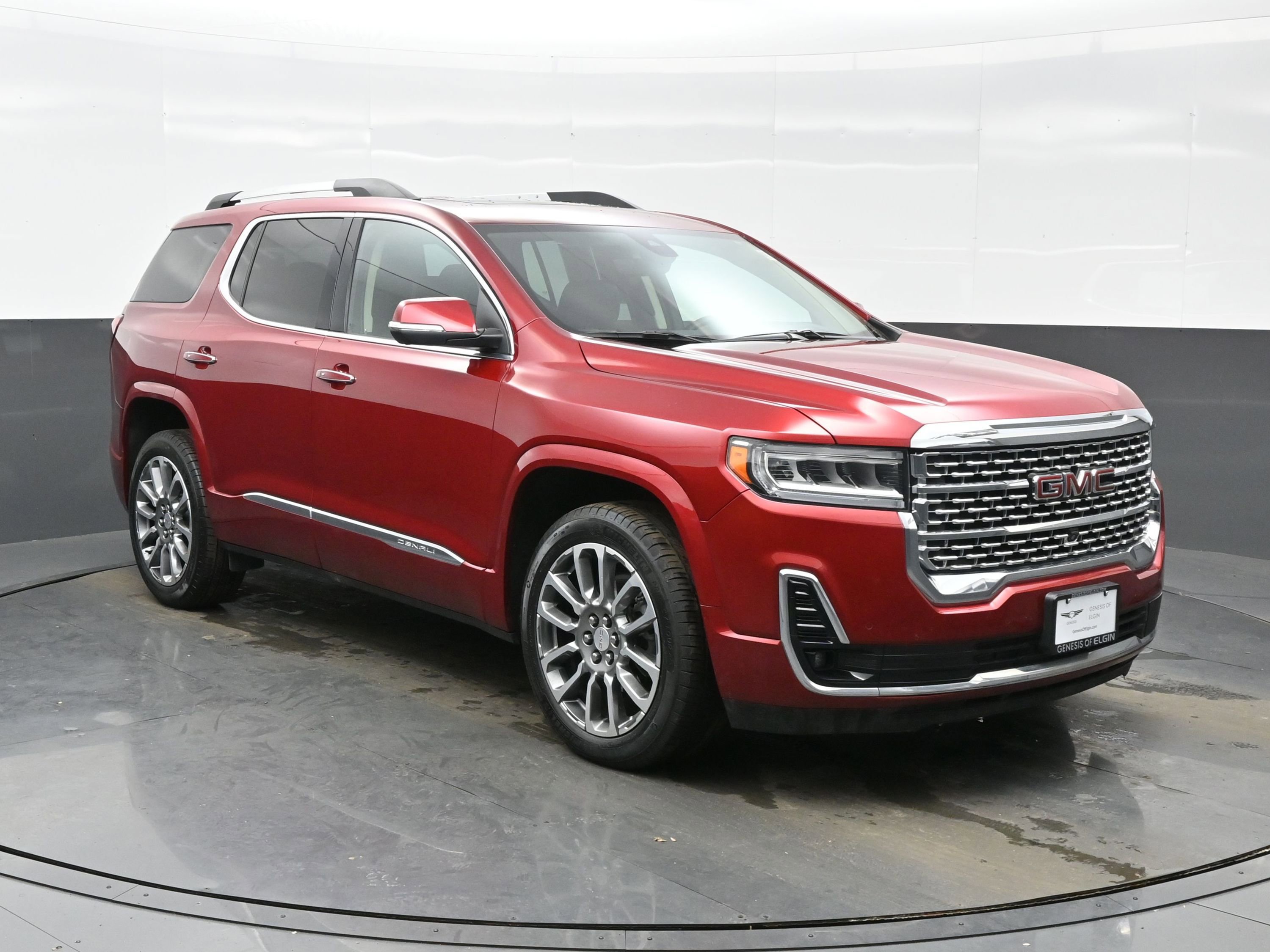 Used 2023 GMC Acadia Denali w/ Denali Ultimate Package image 8