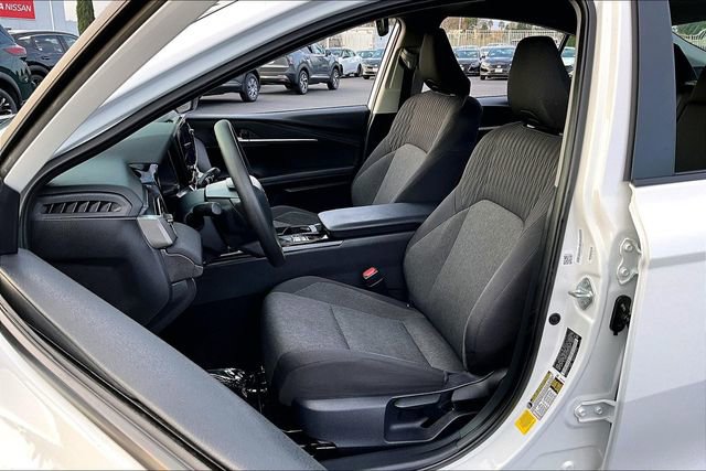 Used 2025 Toyota Camry LE image 21