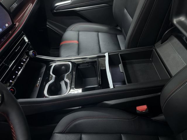 New 2026 Chevrolet Traverse RS w/ LPO, Floor Liner Package image 27