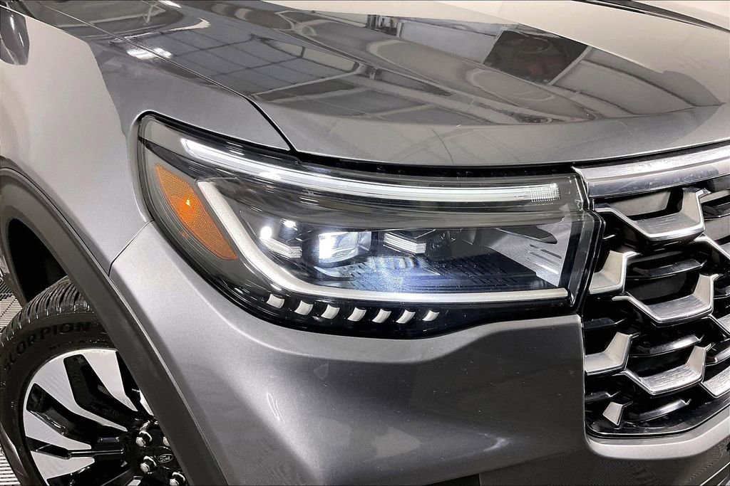 Used 2025 Ford Explorer Platinum w/ LUX Leather Package image 41