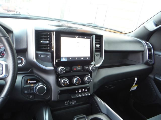 New 2026 RAM 1500 Express AWD/4WD image 20