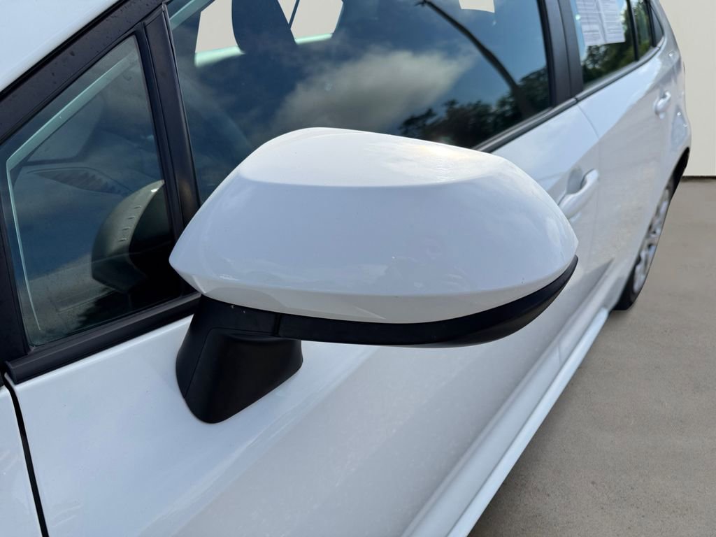 Used 2023 Toyota Corolla LE FWD image 11