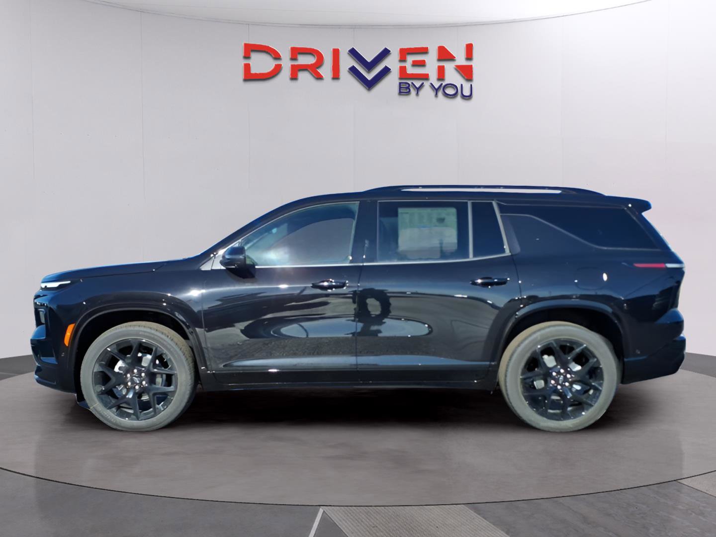 New 2026 Chevrolet Traverse RS w/ LPO, Floor Liner Package image 2