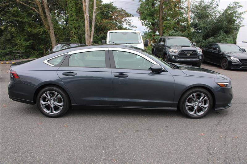 Used 2023 Honda Accord EX image 9