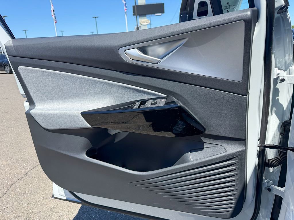 New 2026 Volkswagen ID.4 Pro AWD/4WD image 13