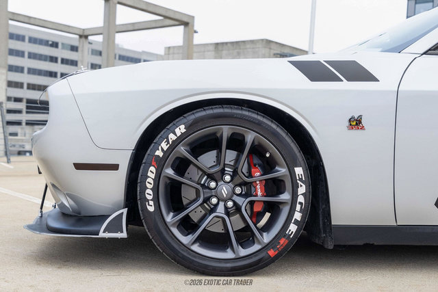 Used 2021 Dodge Challenger R/T Scat Pack RWD image 4