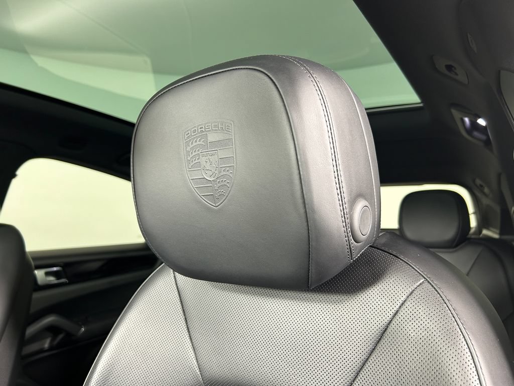 Certified 2020 Porsche Cayenne AWD/4WD image 16
