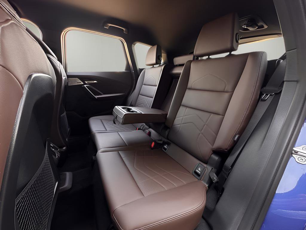 Used 2024 BMW X1 M35i w/ M Sport Professional Package image 25