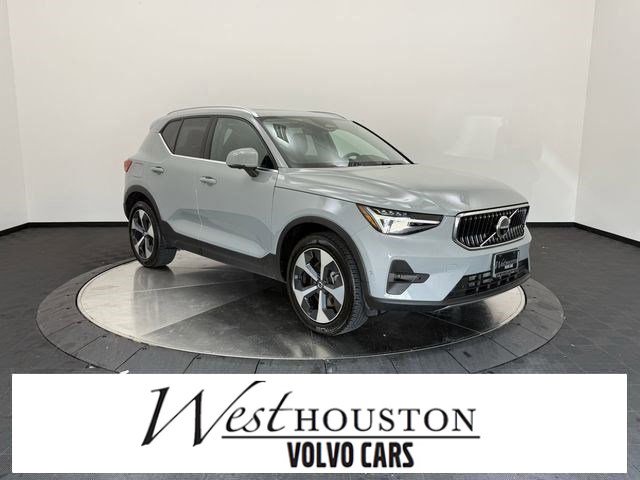 Certified 2025 Volvo XC40 B5 Plus