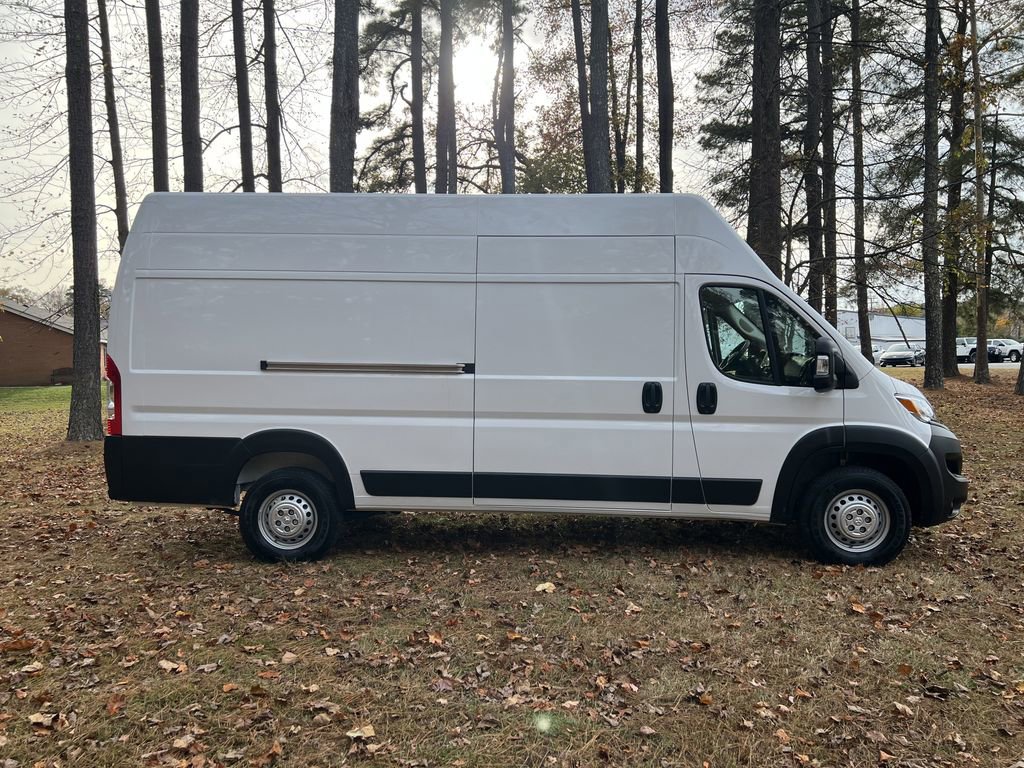 New 2026 RAM ProMaster 3500 w/ Premium Convenience Group image 2