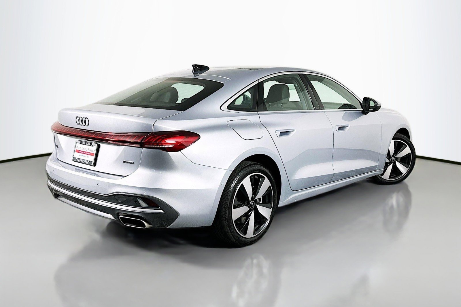 Used 2025 Audi A5 2.0T Premium Plus w/ Premium Plus AWD/4WD image 14