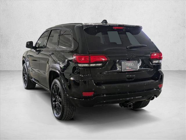 Used 2018 Jeep Grand Cherokee Altitude image 8