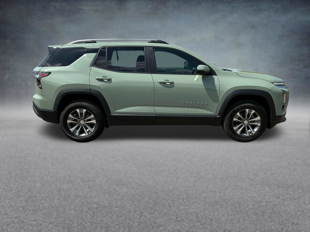 Used 2025 Chevrolet Equinox LT w/ Convenience Package II FWD image 7