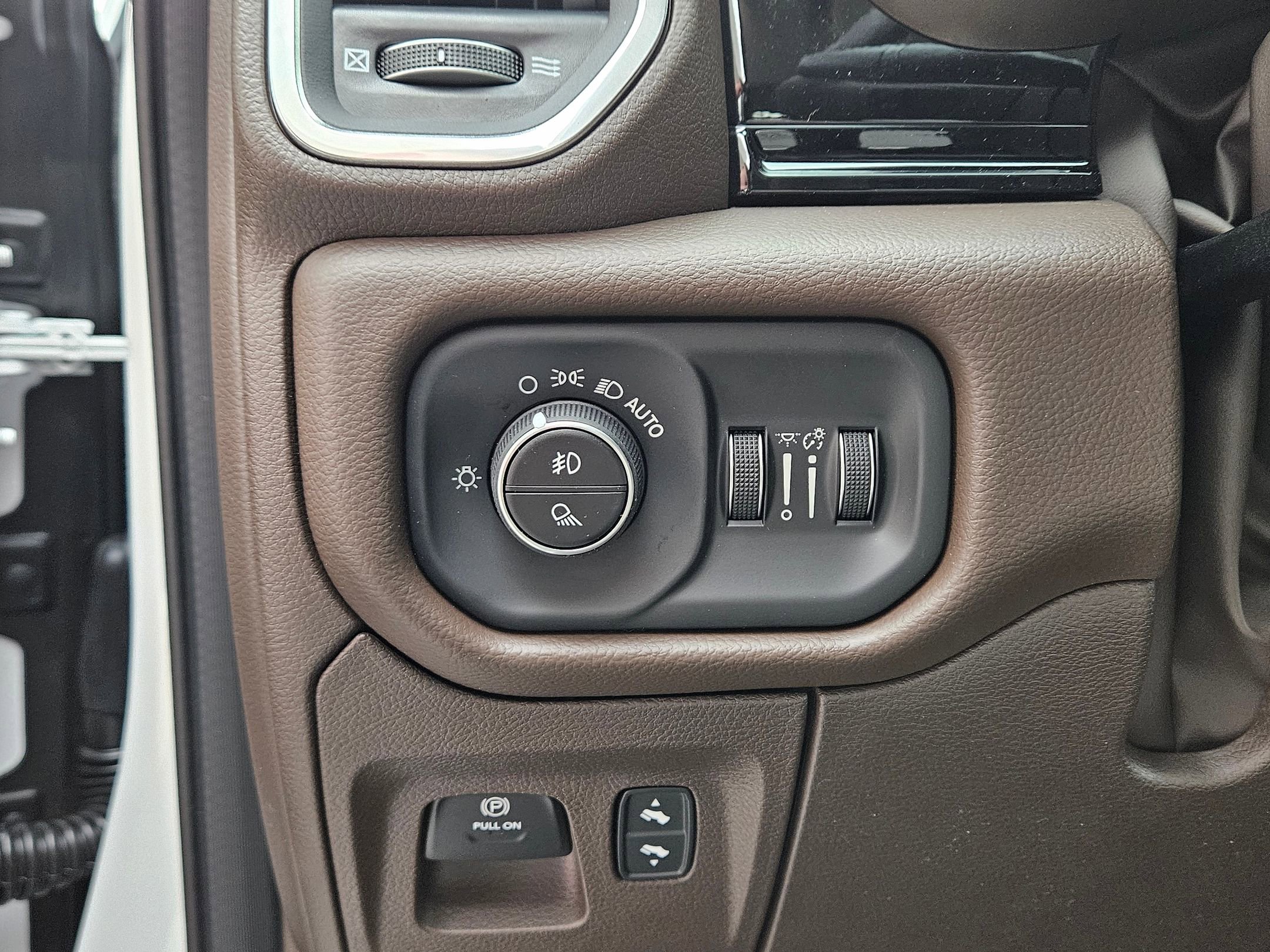 New 2026 RAM 1500 Laramie image 17