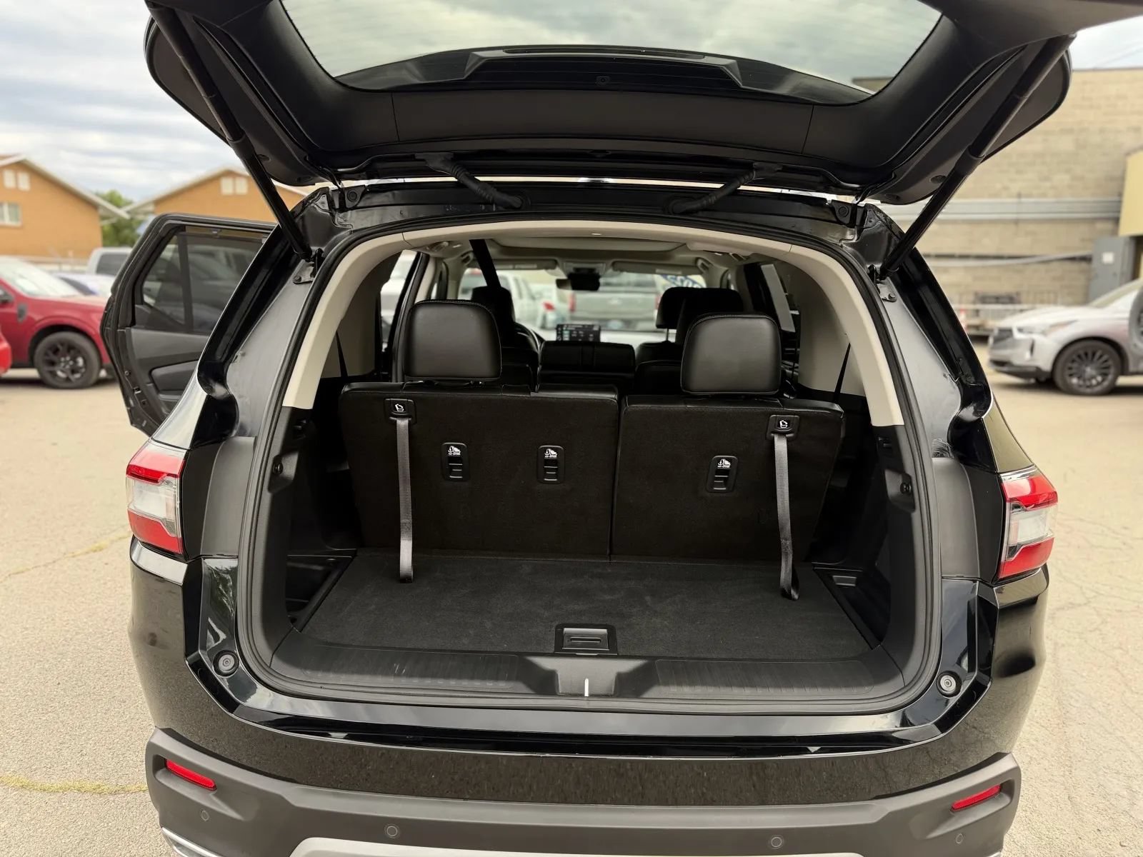 Used 2025 Honda Pilot Touring image 19