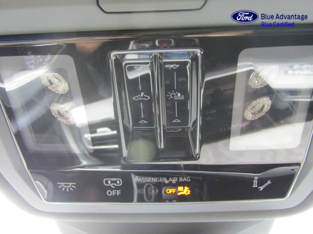 Used 2022 Audi Q4 e-tron Premium Plus w/ Premium Plus AWD/4WD image 33