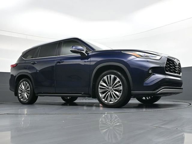 Used 2021 Toyota Highlander Platinum image 28