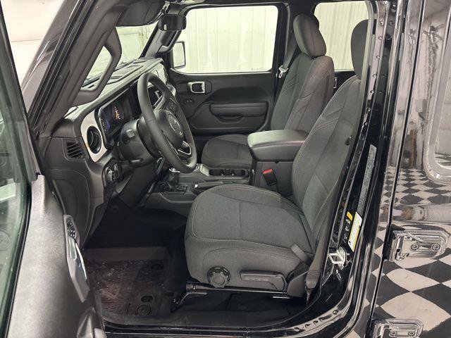 New 2026 Jeep Gladiator Sport AWD/4WD image 7