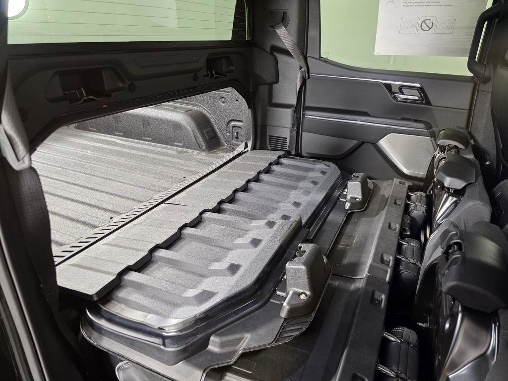 Used 2025 GMC Sierra EV Denali image 26