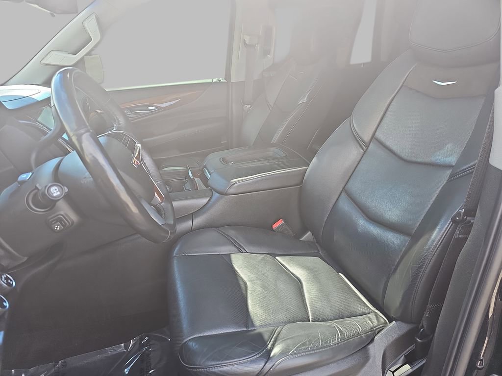 Certified 2018 Cadillac Escalade Luxury AWD/4WD image 21