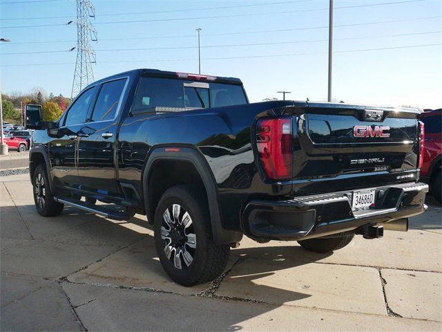 Used 2024 GMC Sierra 2500 Denali image 5