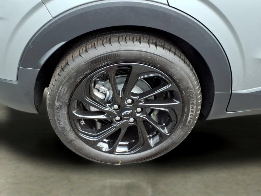 New 2027 Chevrolet Bolt RS w/ Technology Package FWD image 33
