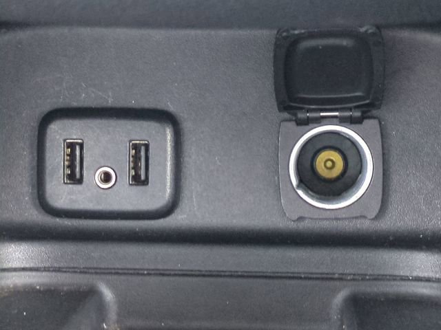 Used 2018 Chevrolet Equinox Premier image 25