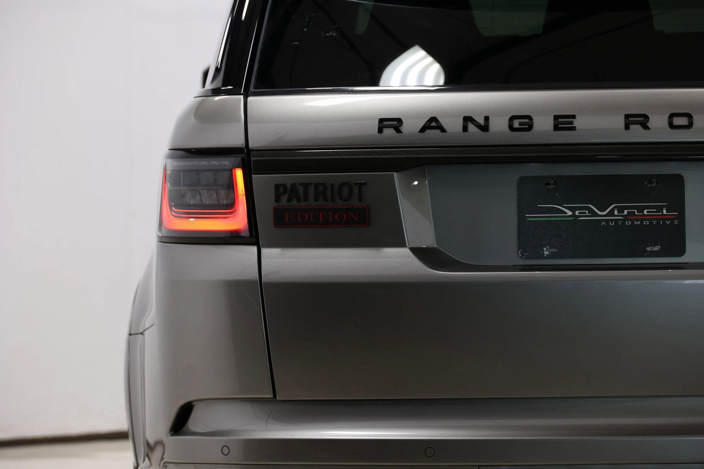 Used 2020 Land Rover Range Rover Sport SVR image 55