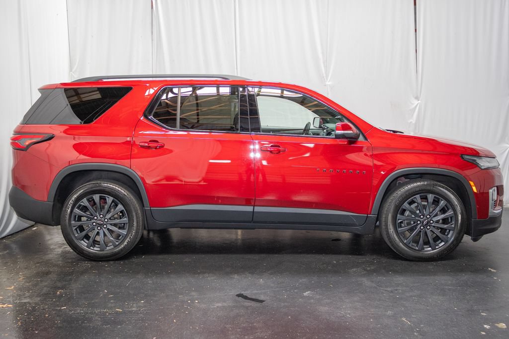 Used 2023 Chevrolet Traverse RS AWD/4WD image 4