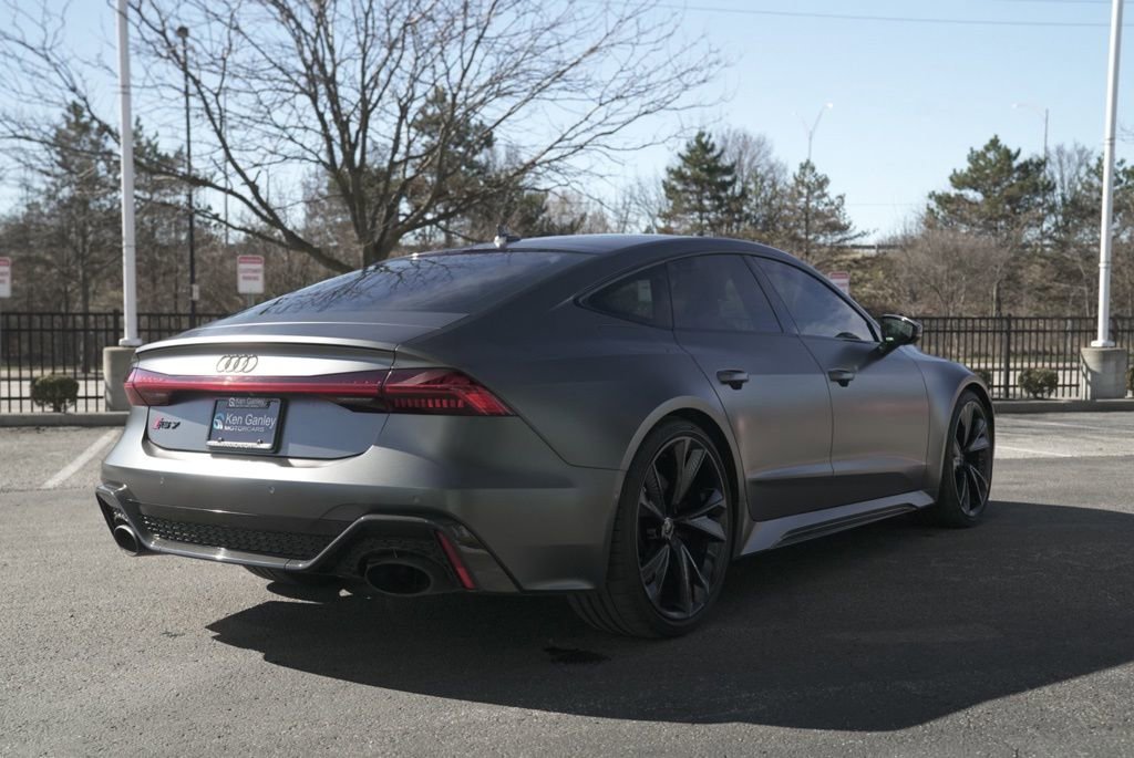 Used 2021 Audi RS 7 Sportback w/ Carbon Optic Package image 17