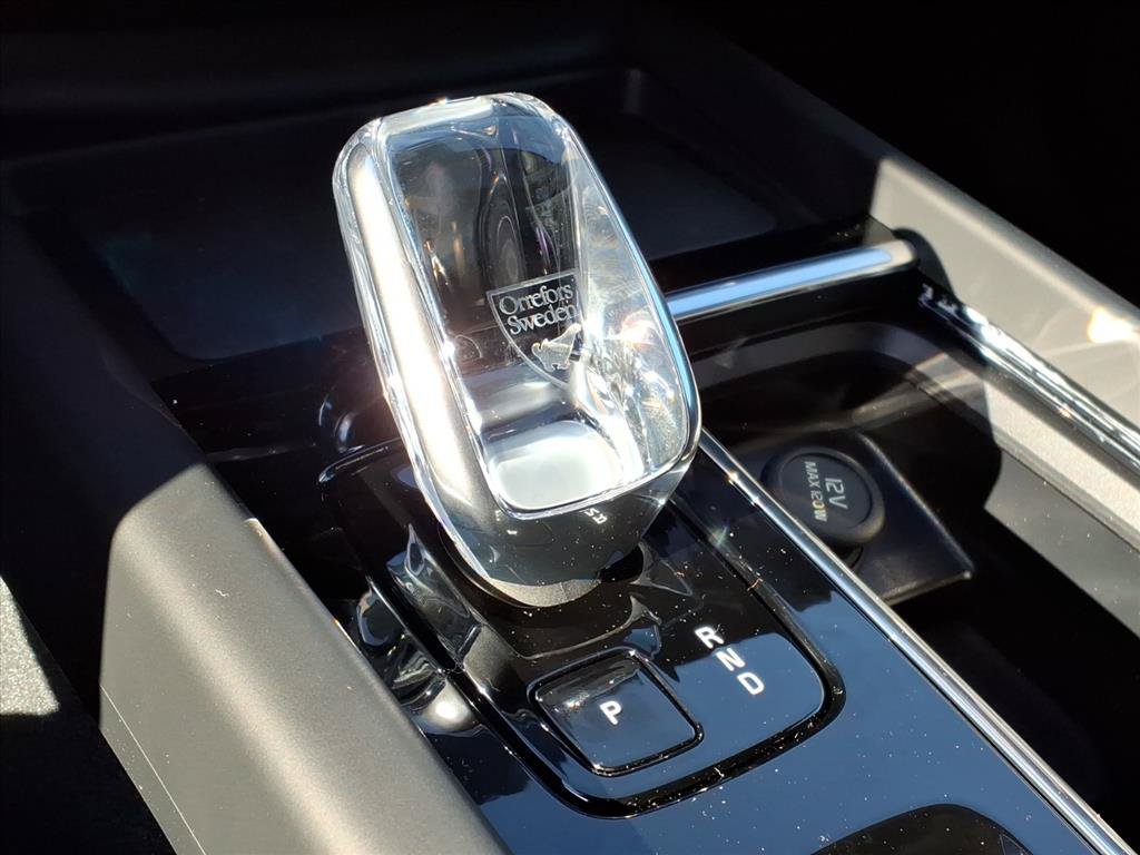 New 2026 Volvo XC60 B5 Core AWD/4WD image 19