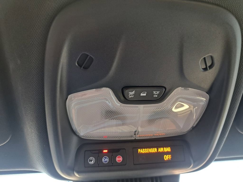 Used 2023 Chevrolet Colorado LT w/ LT Convenience Package II image 16