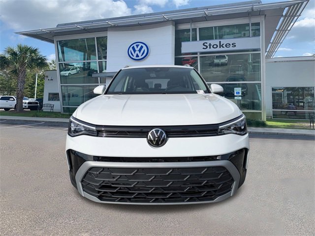 New 2026 Volkswagen Taos SE image 9