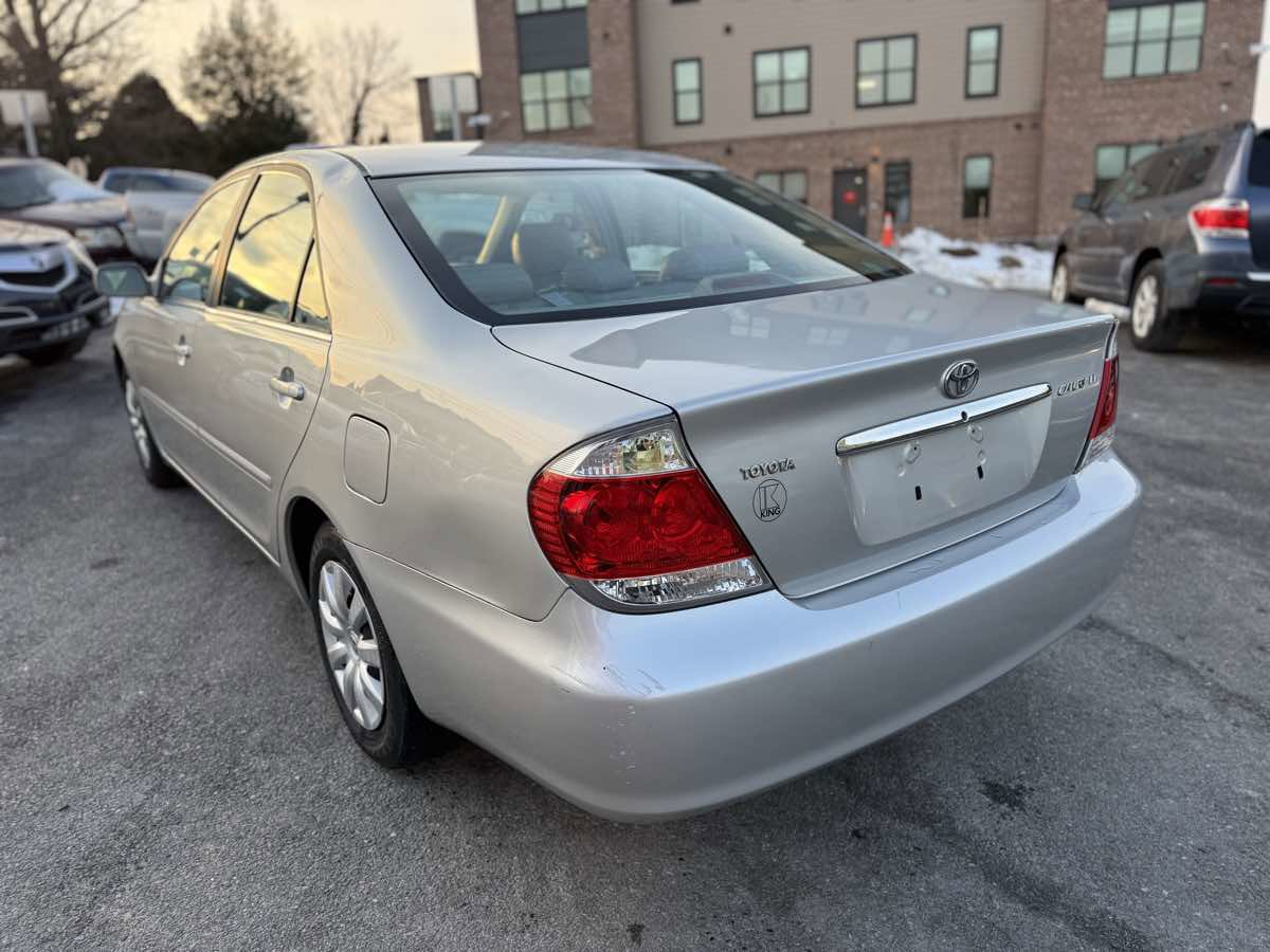 Used 2006 Toyota Camry LE image 7