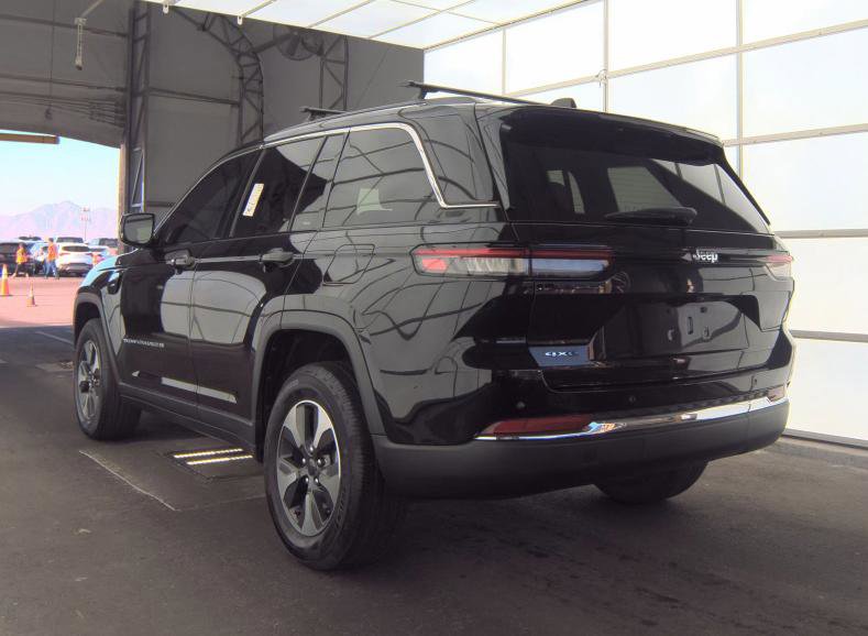 Used 2022 Jeep Grand Cherokee Limited 4xe AWD/4WD image 4