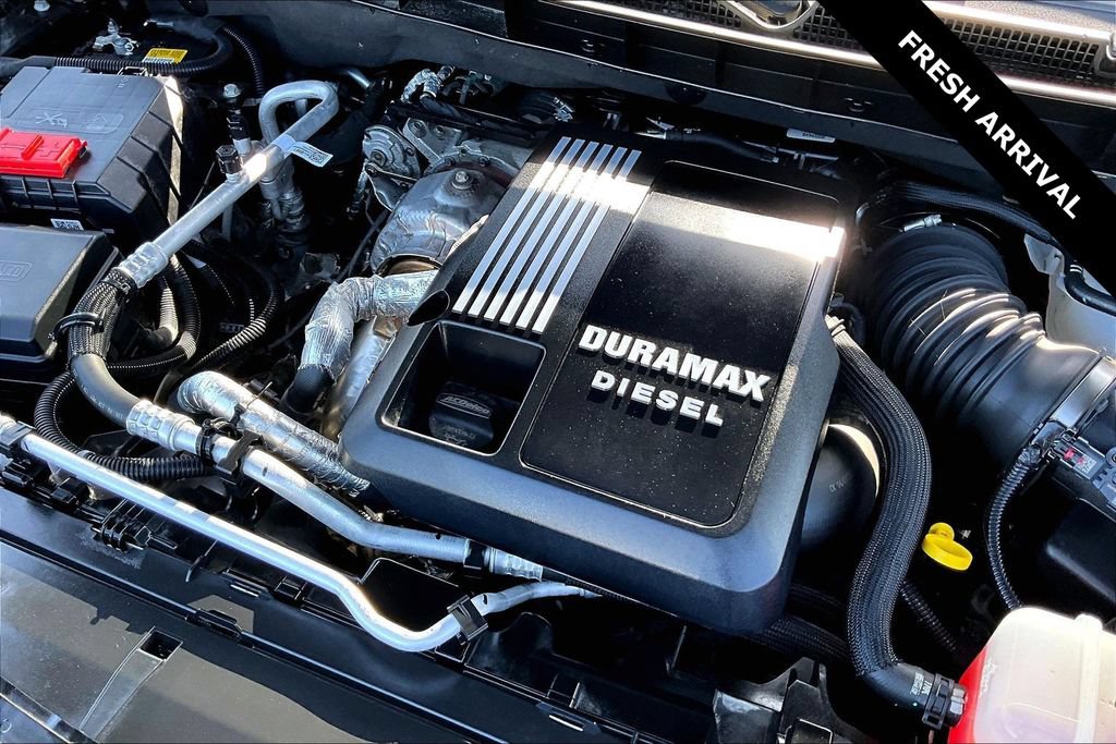 Used 2023 GMC Yukon XL Denali AWD/4WD image 32