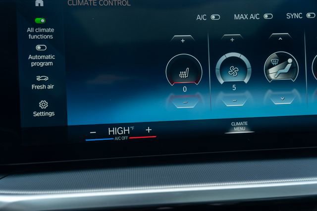 Used 2023 BMW M340i xDrive w/ Premium Package image 31