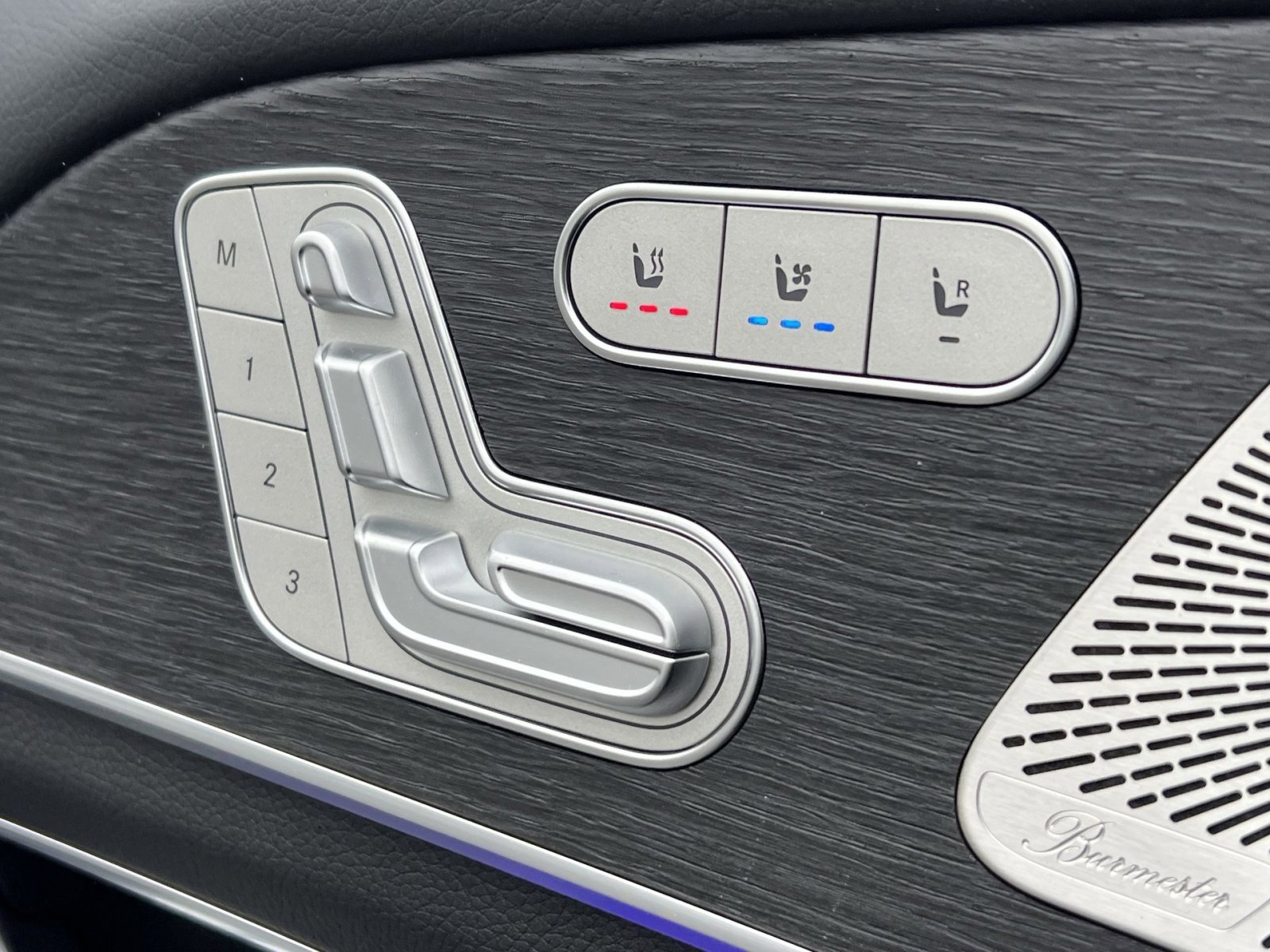 New 2026 Mercedes-Benz GLS 450 4MATIC image 36