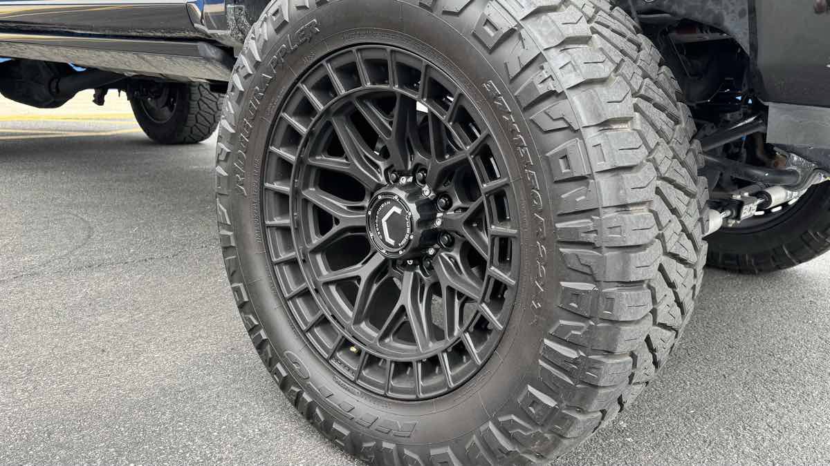 Used 2025 Ford F250 King Ranch w/ Chrome Package AWD/4WD image 14