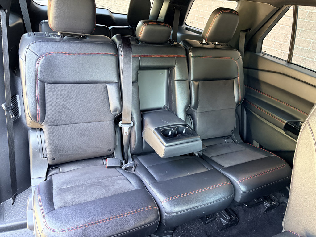 Used 2023 Ford Explorer ST-Line w/ Class IV Trailer Tow Package AWD/4WD image 20