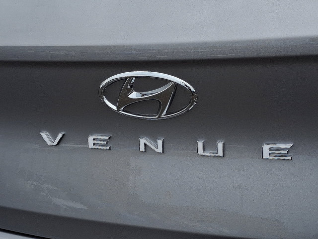 New 2026 Hyundai Venue SEL FWD image 10