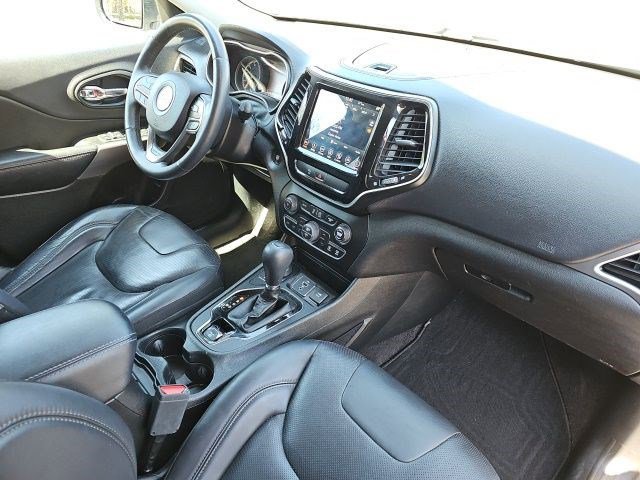Used 2019 Jeep Cherokee Limited image 14