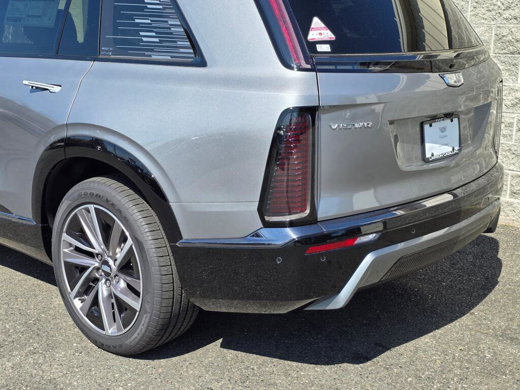 New 2026 Cadillac Vistiq Sport image 7