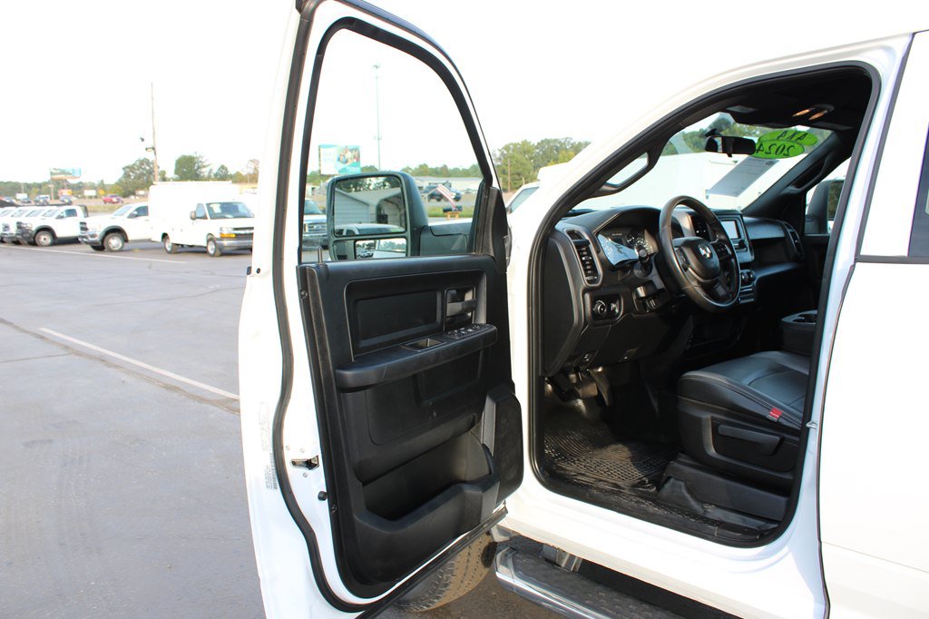 Used 2024 RAM 2500 Tradesman w/ Chrome Appearance Group AWD/4WD image 24